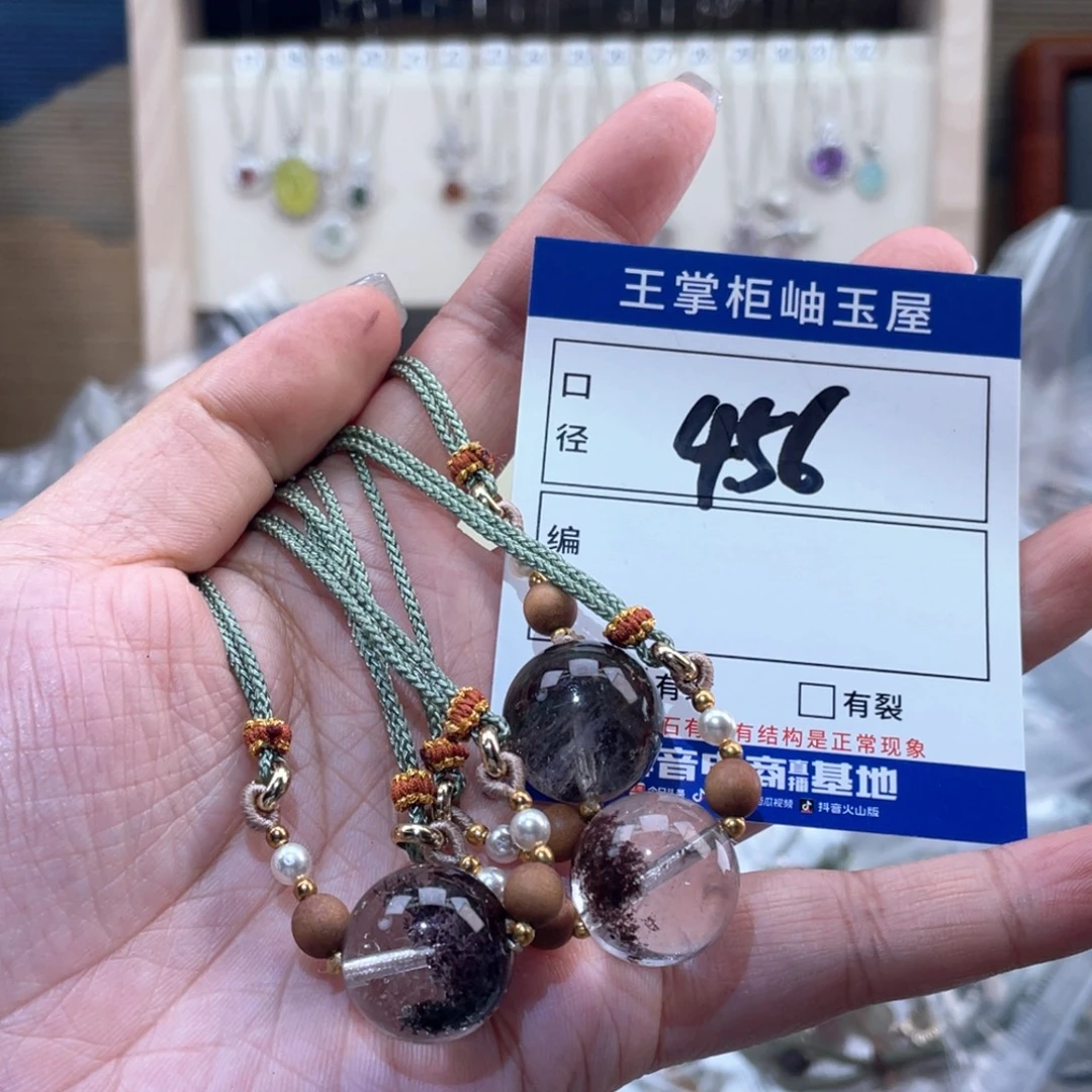 水晶颈饰未镶嵌多样性，发一件