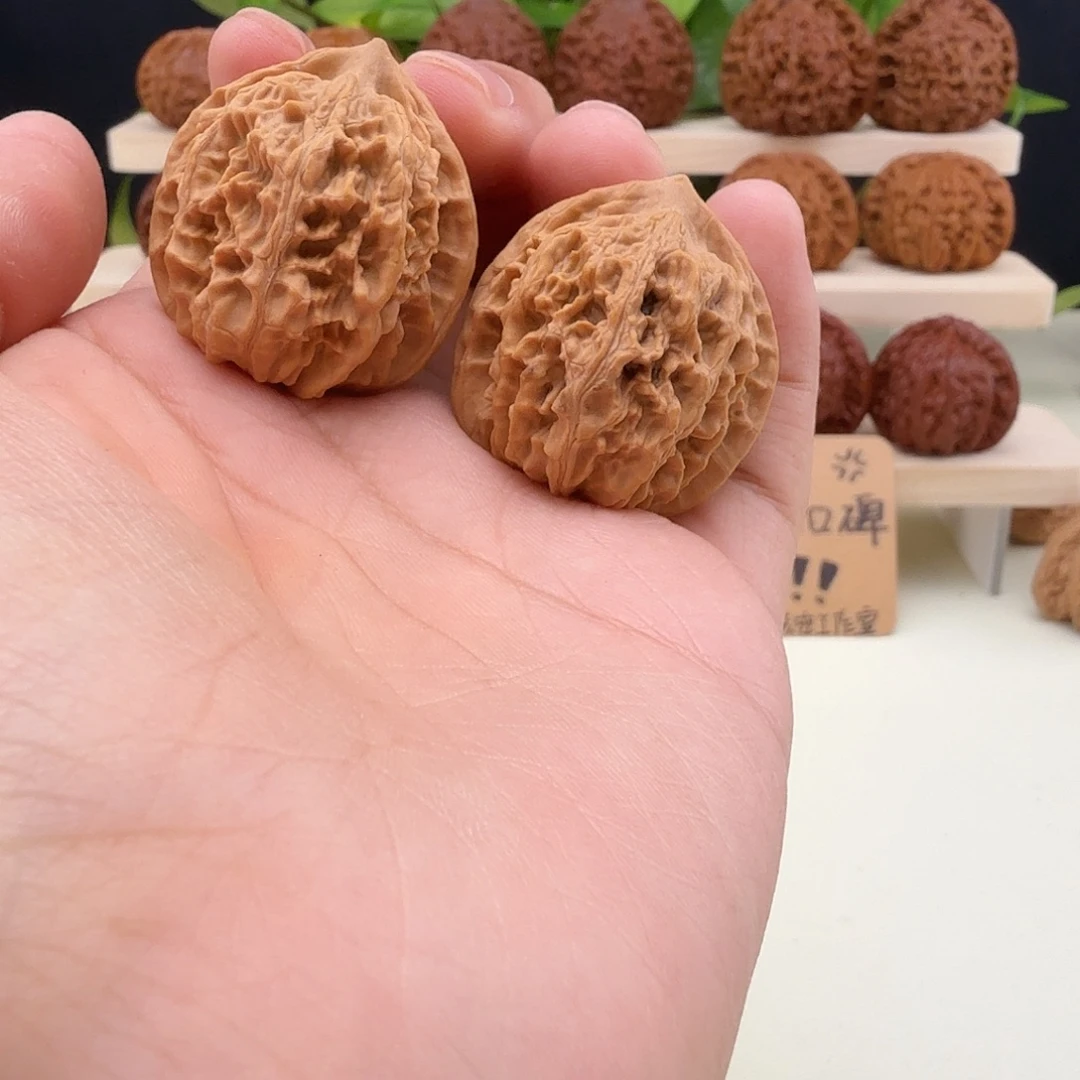 摸***骁全品文玩核桃017号