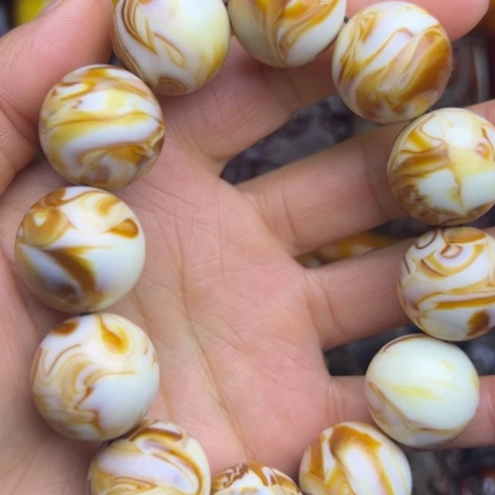 琥珀未镶嵌手链蜜蜡