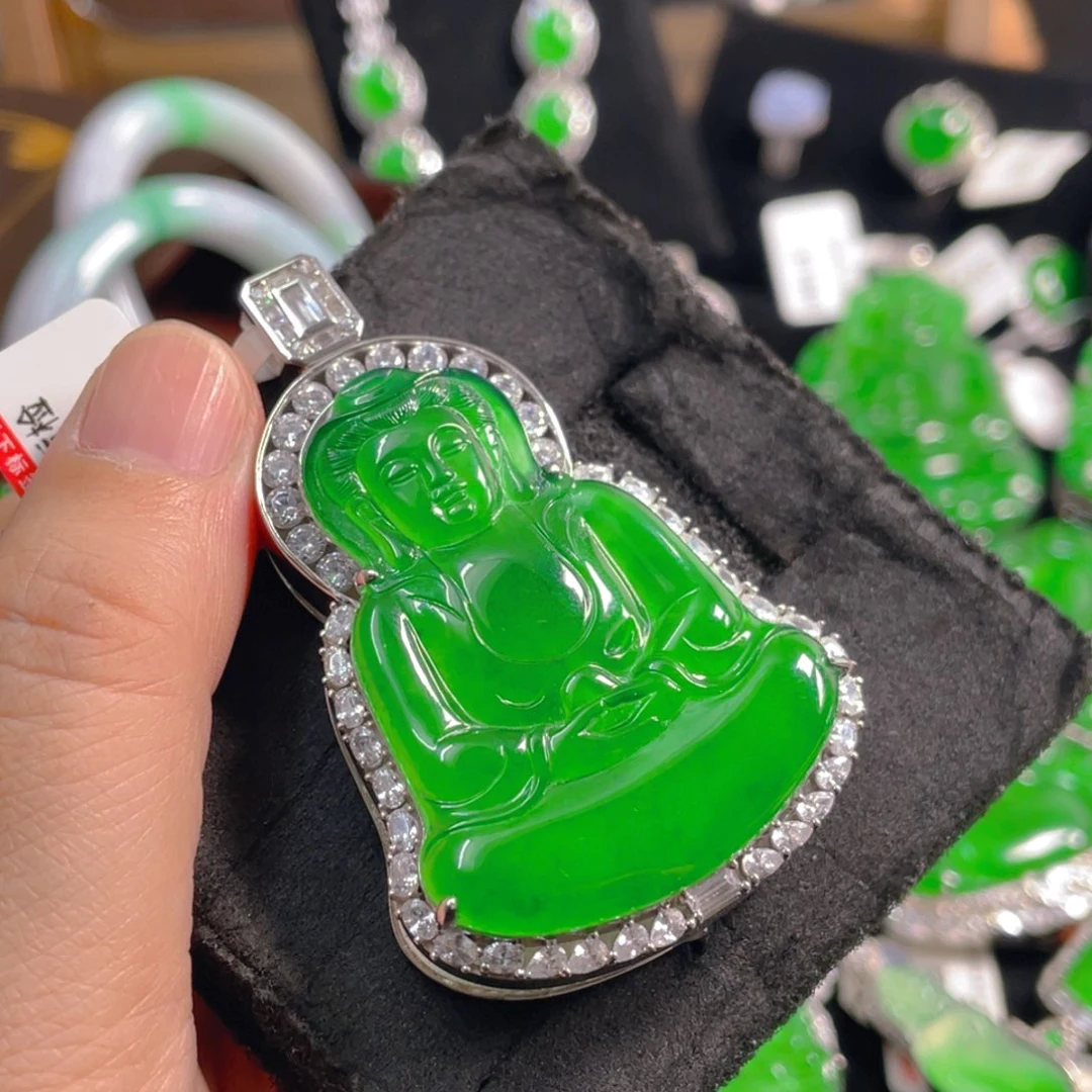 吊坠(不含链)未镶嵌翡翠