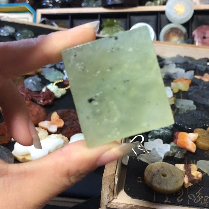 岫玉未镶嵌岫玉挂件