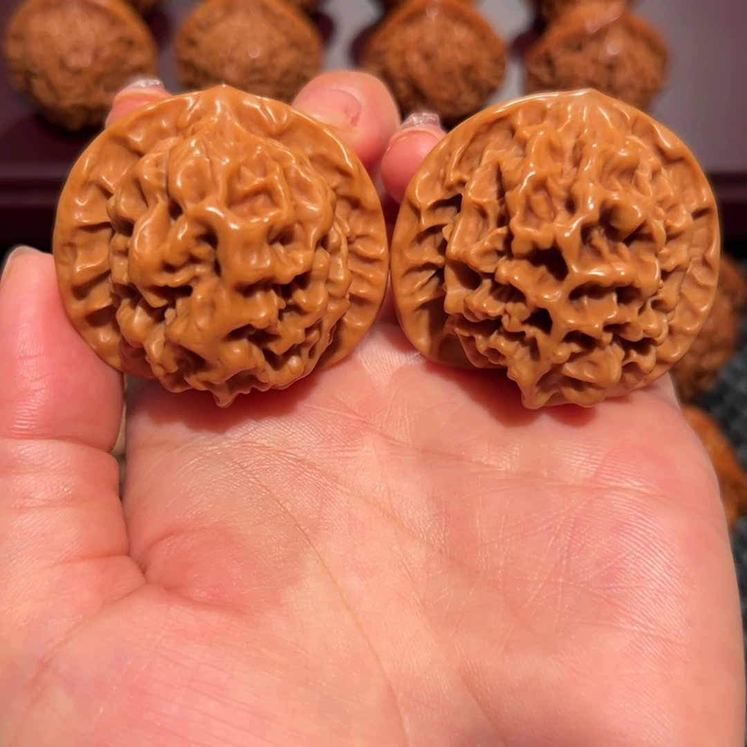 把件文玩核桃帝王狮子头