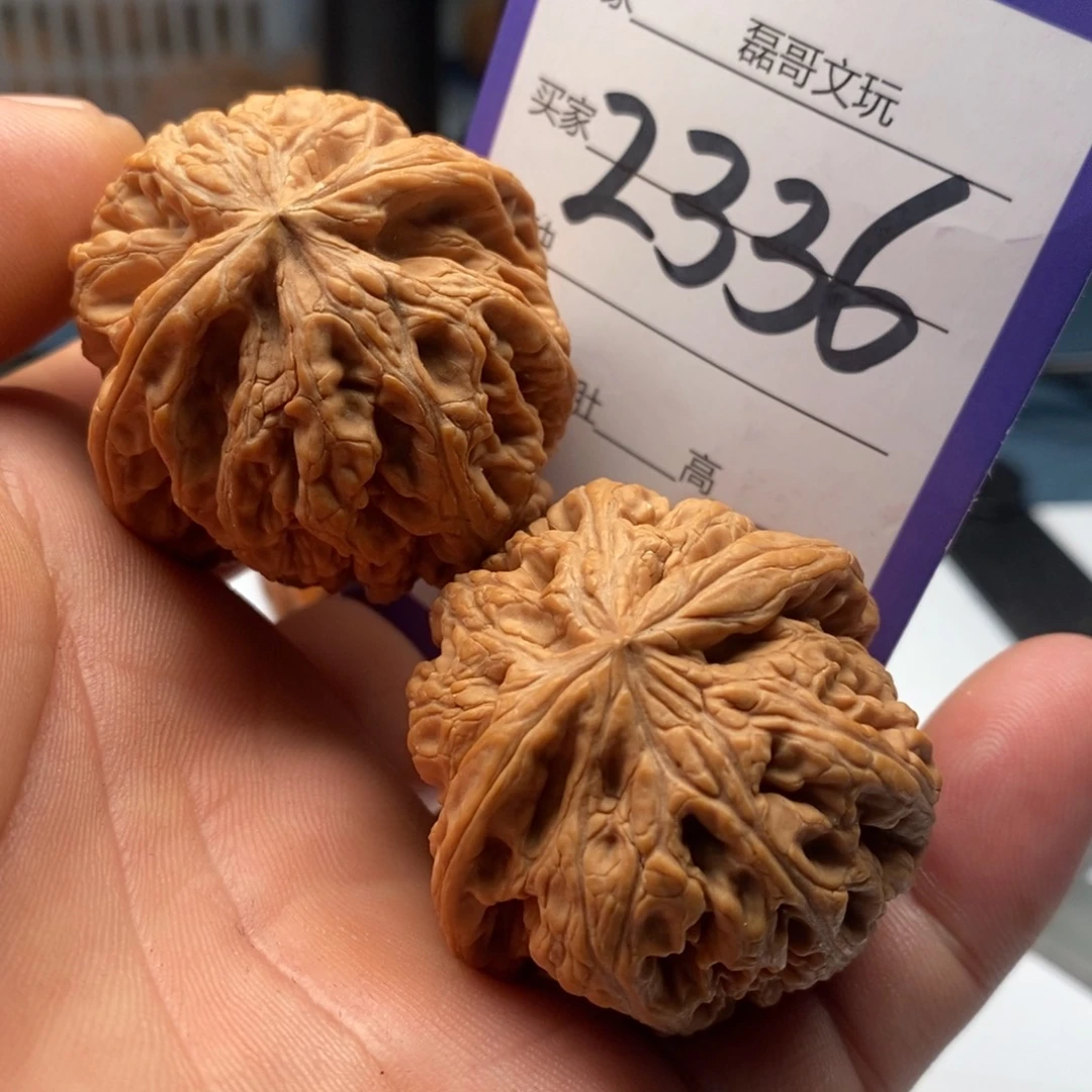 文玩核桃吊坠2336