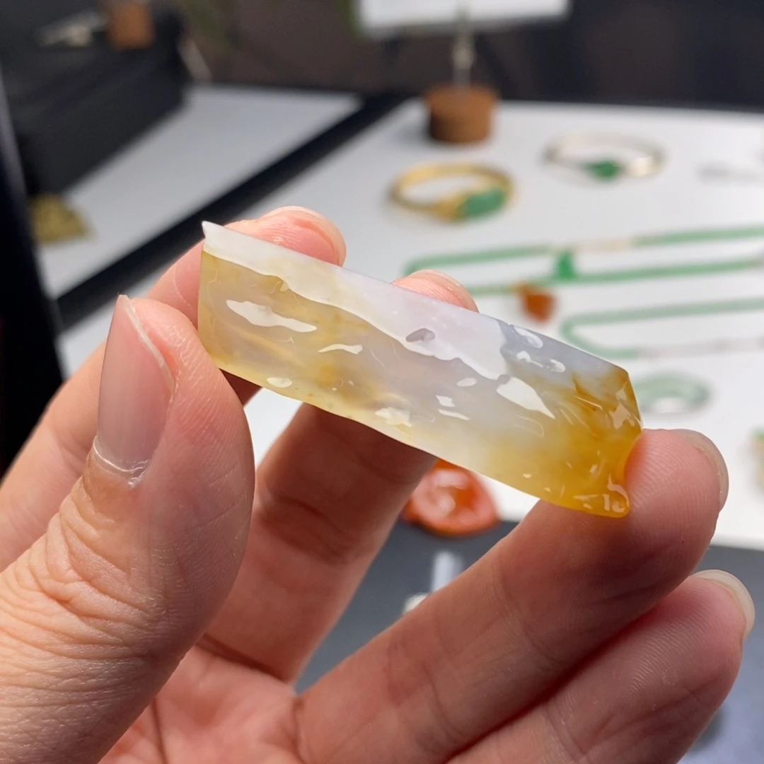 定制翡翠未镶嵌包工