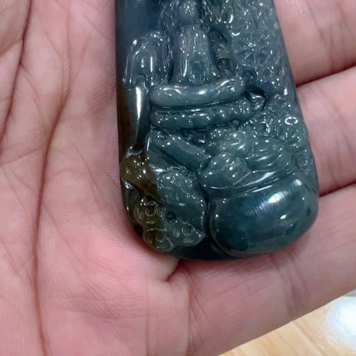 翡翠未镶嵌颈饰淡*