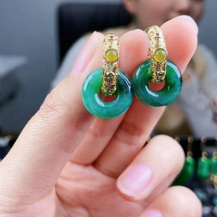 翡翠耳饰未镶嵌饰品