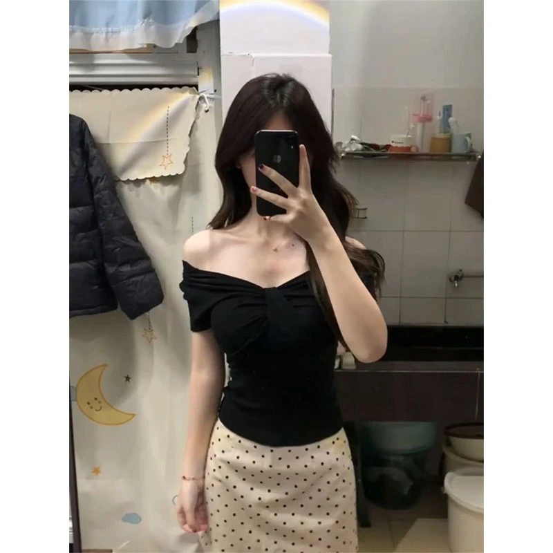 黑色v领短袖t恤一字肩V领新款夏季辣妹设计感修身chic纯欲上衣ins