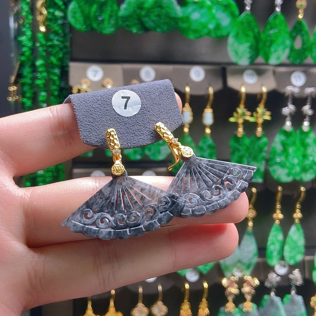 翡翠未镶嵌耳饰翡翠