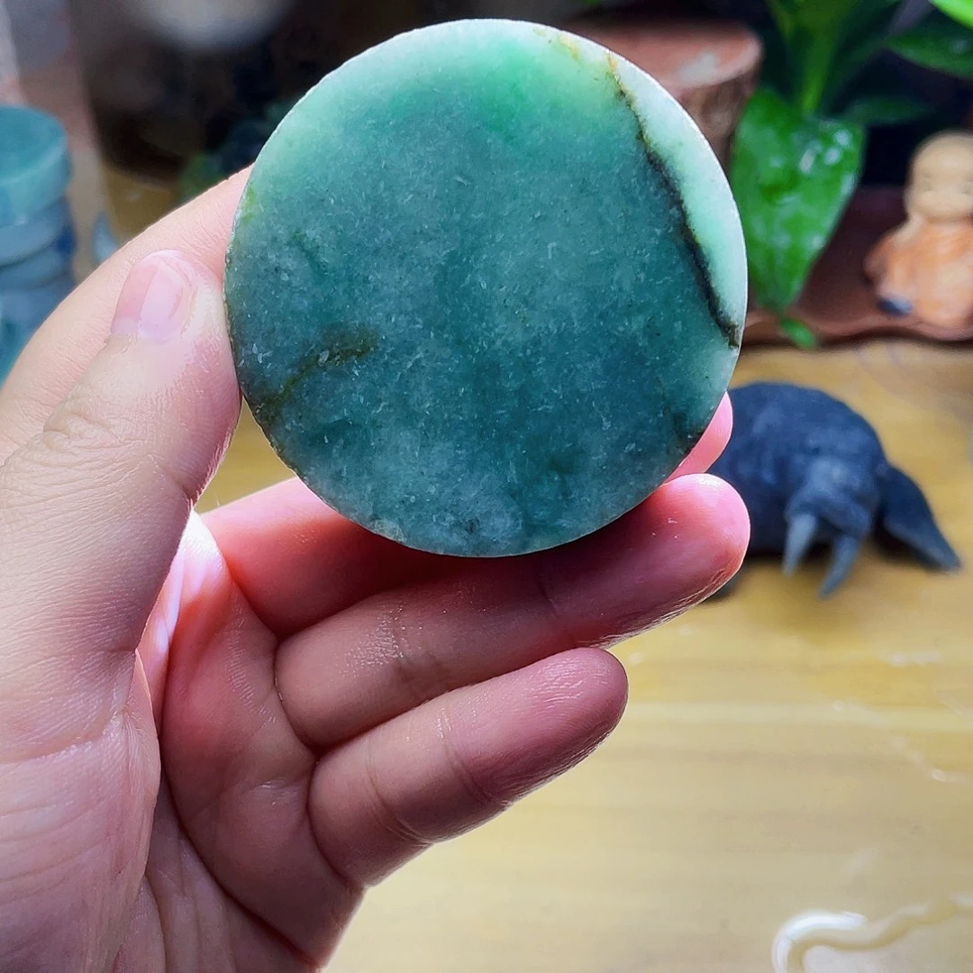 翡翠未镶嵌颈饰毛料40