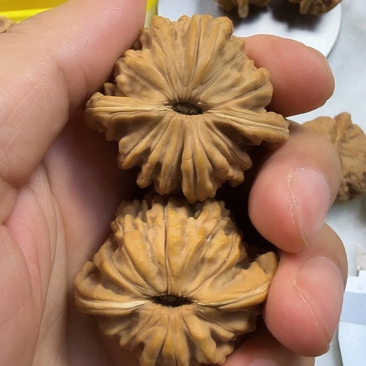 吊坠桃核四座楼文玩核桃