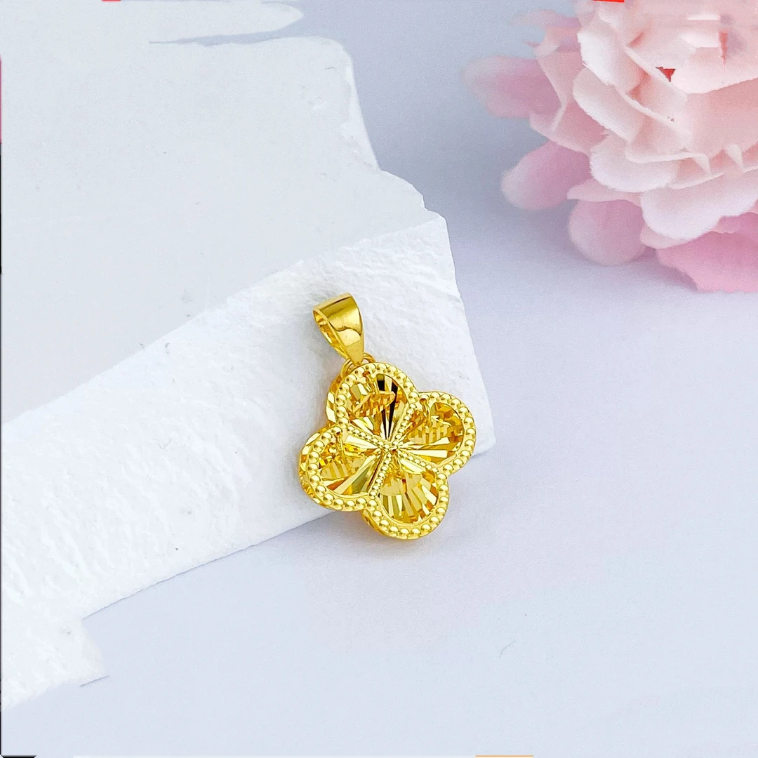 黄金四叶草吊坠灵动送女友时尚百搭纯金新款幸运四叶草节日礼物