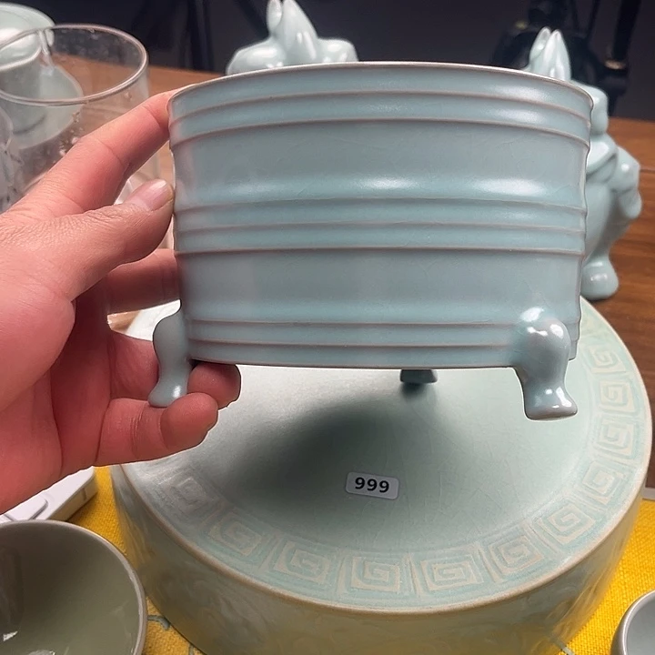 三足炫纹尊一级精品