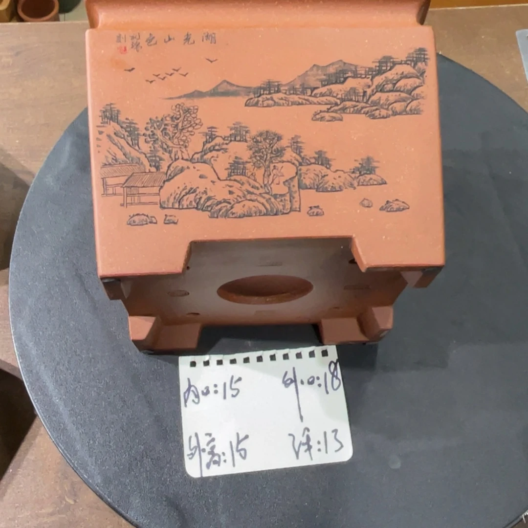 紫砂花盆紫砂花盆在这里