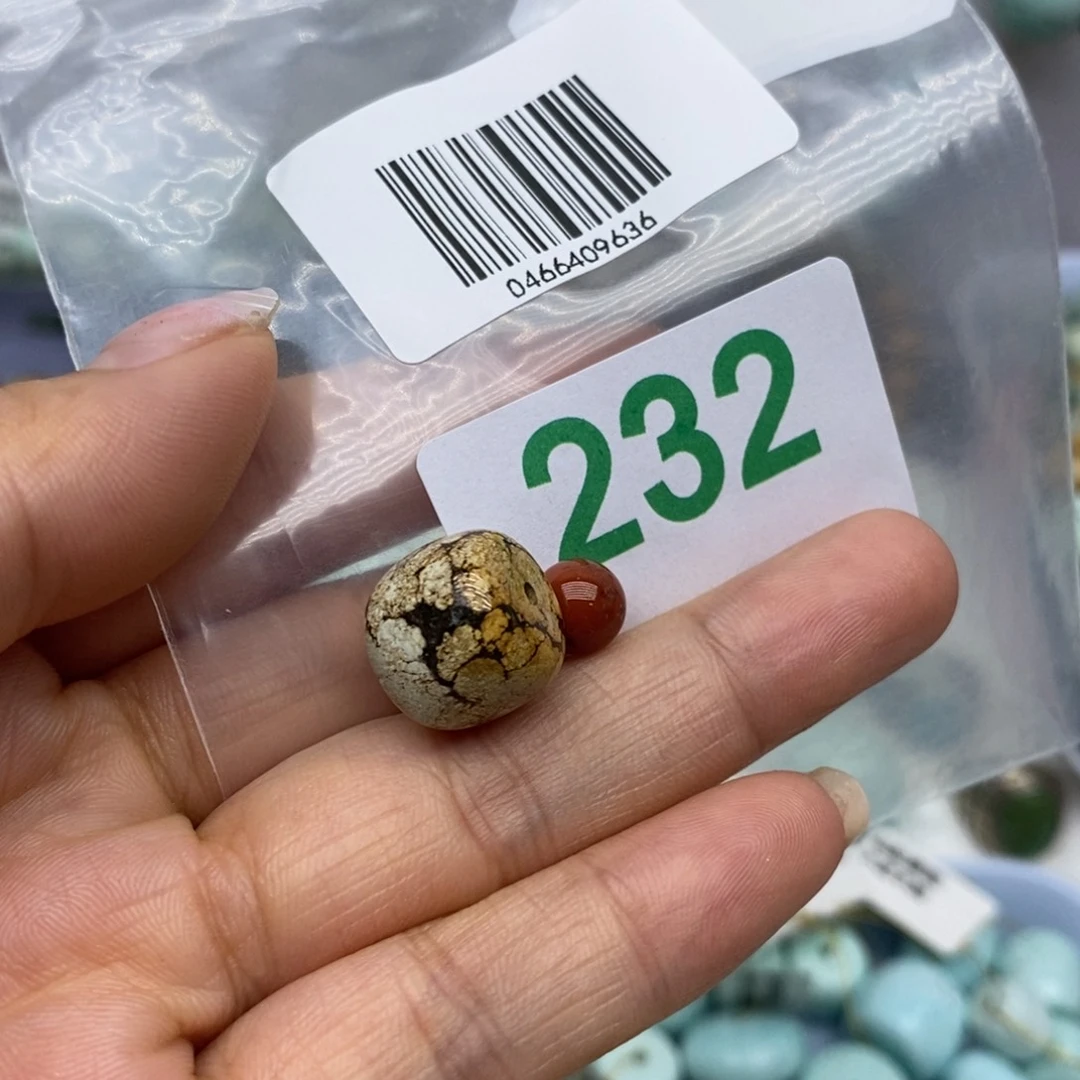 未镶嵌南红玛瑙珠宝奇石