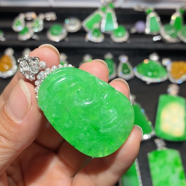 翡翠18K金镶嵌吊坠(不含链)翡翠