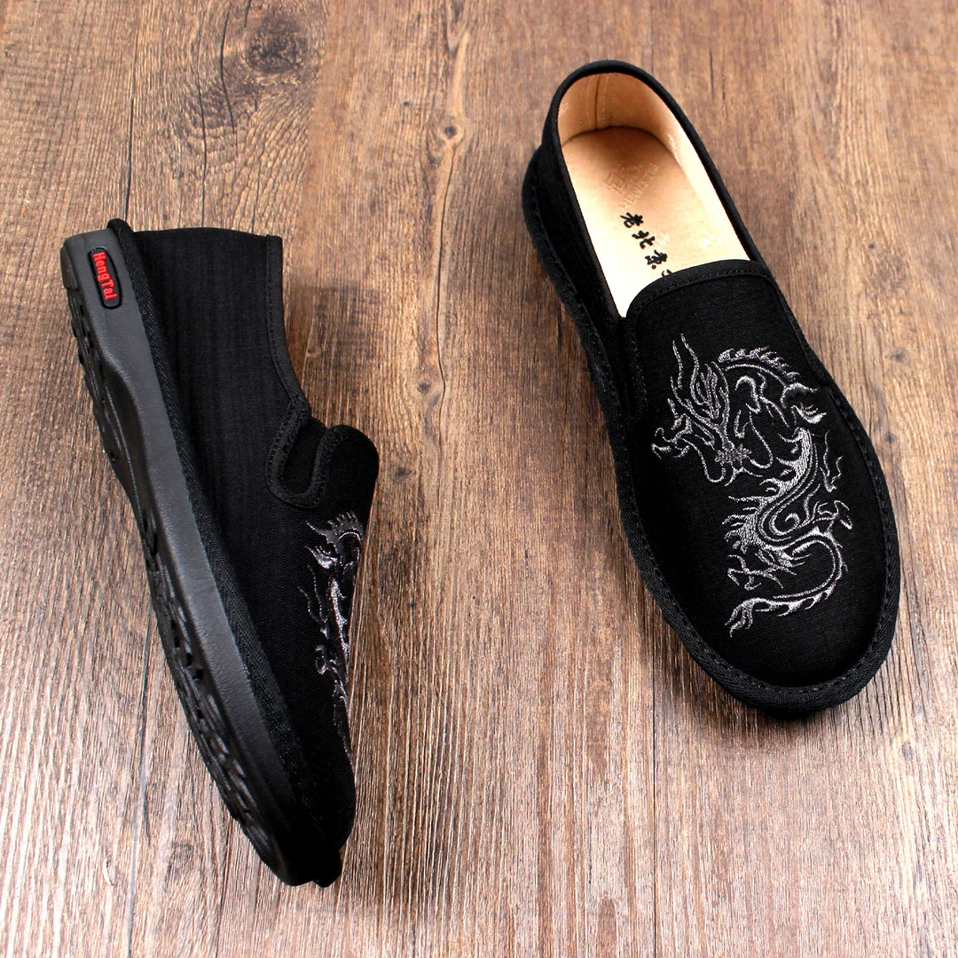 2025新款老北京布鞋男款夏季透气软底高档刺绣一脚蹬耐磨轻便工作