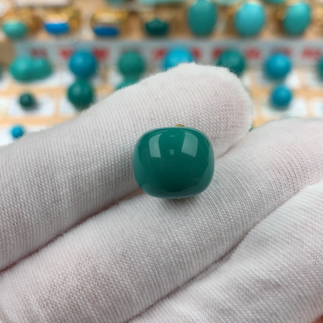 绿松石未镶嵌配饰13.2–11.4