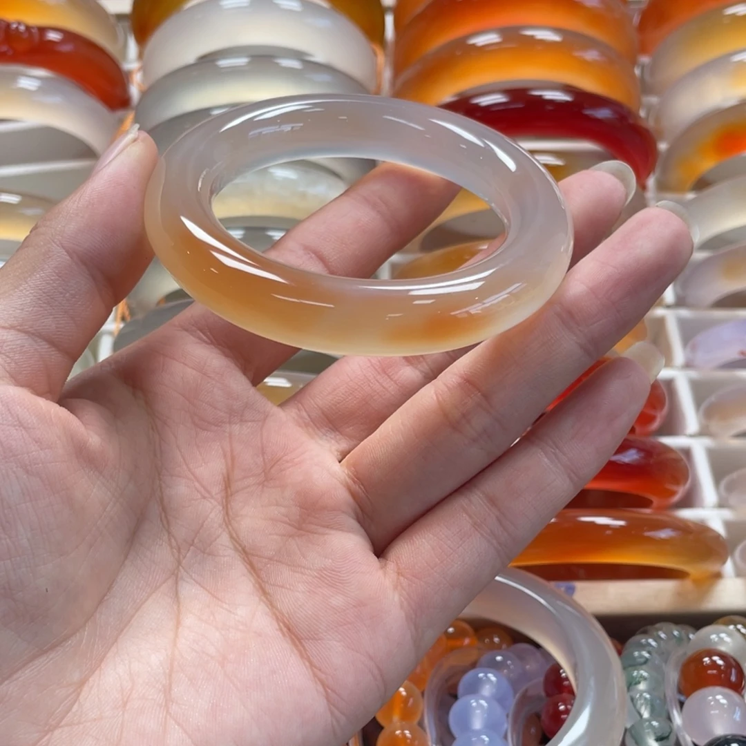 埋***家玛瑙/玉髓未镶嵌手镯