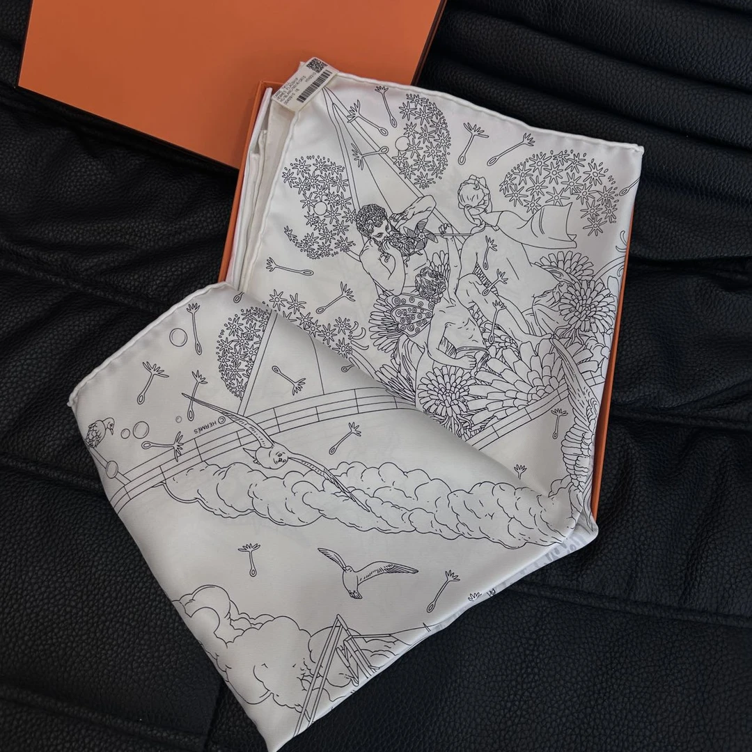 全新未使用 Hermes/爱马仕 90X90真丝方巾爱马仕旗舰福宝邮轮派对