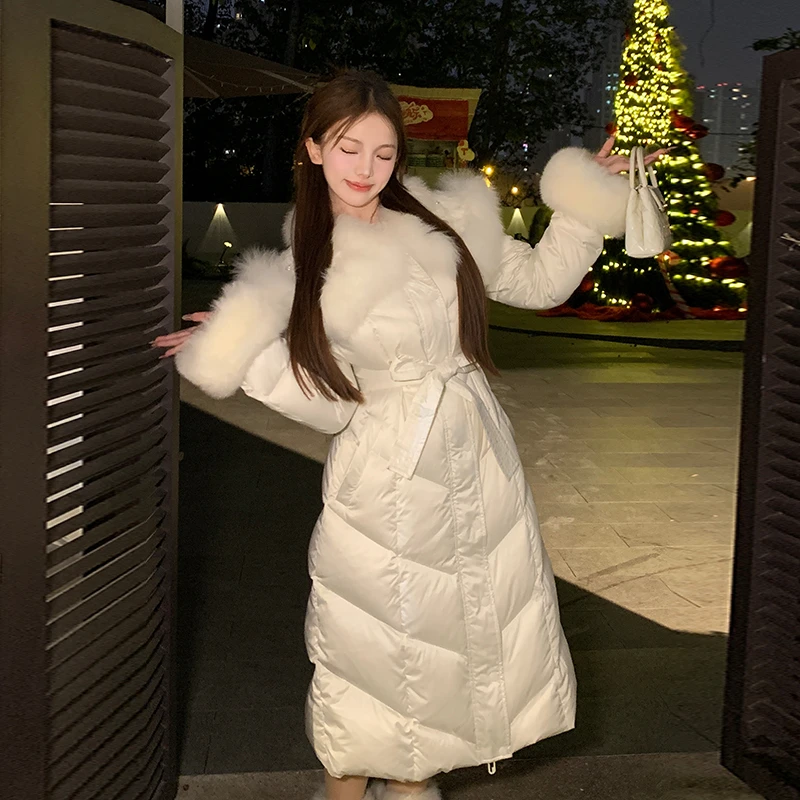 冰冰来了【温柔生长】高定轻奢钉珠拼接外套大毛领长款羽绒服26538
