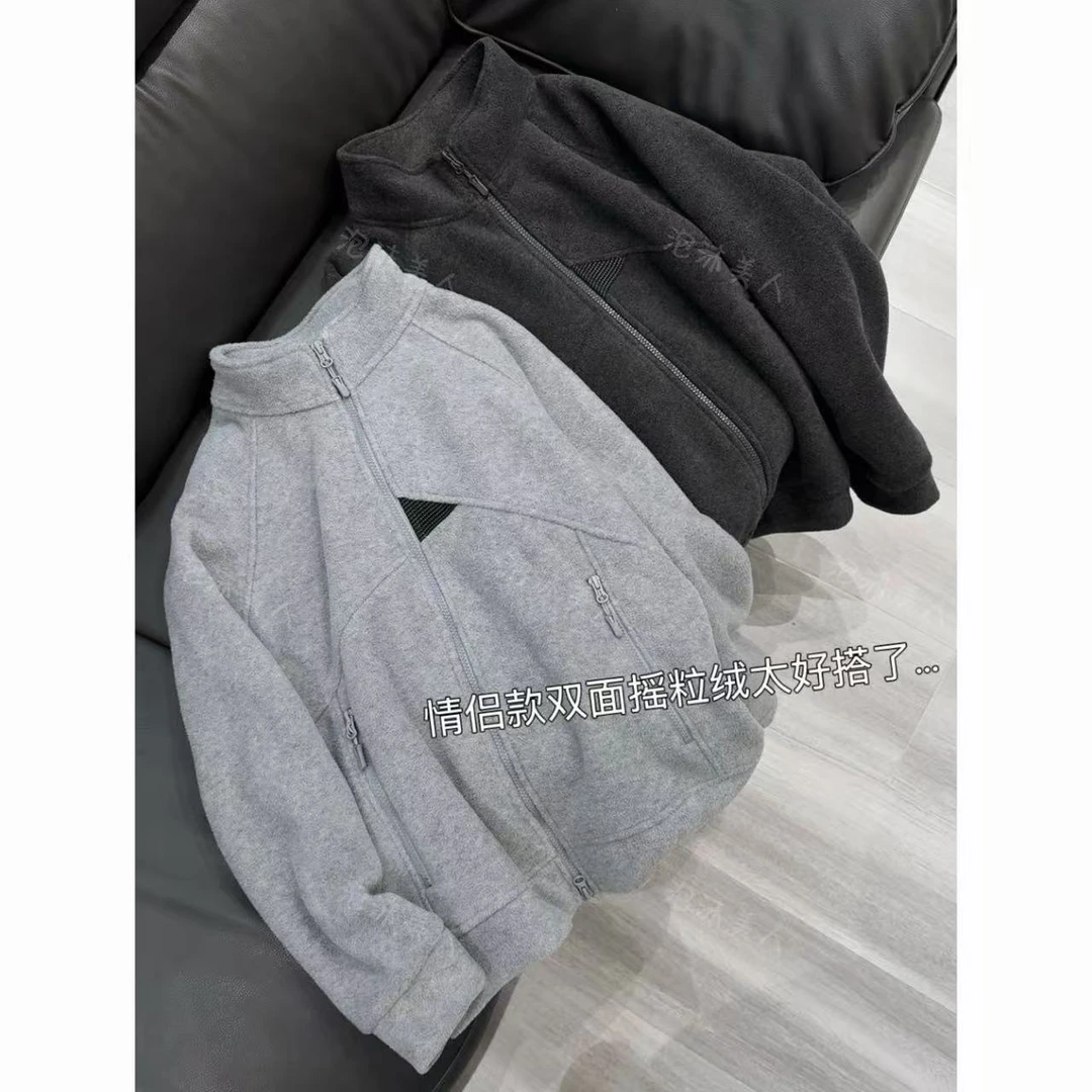 情侣款厚款双面摇粒绒立领防风拉链衫~