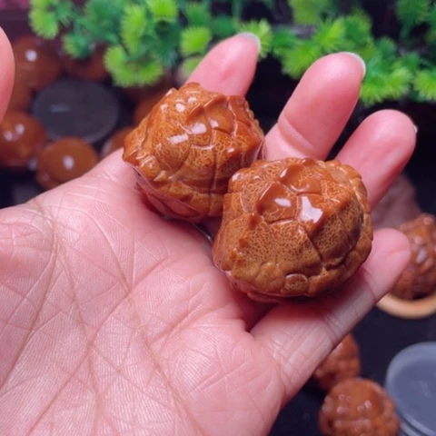 【闪购商品】手串/手链橄榄核龙脊富甲手球