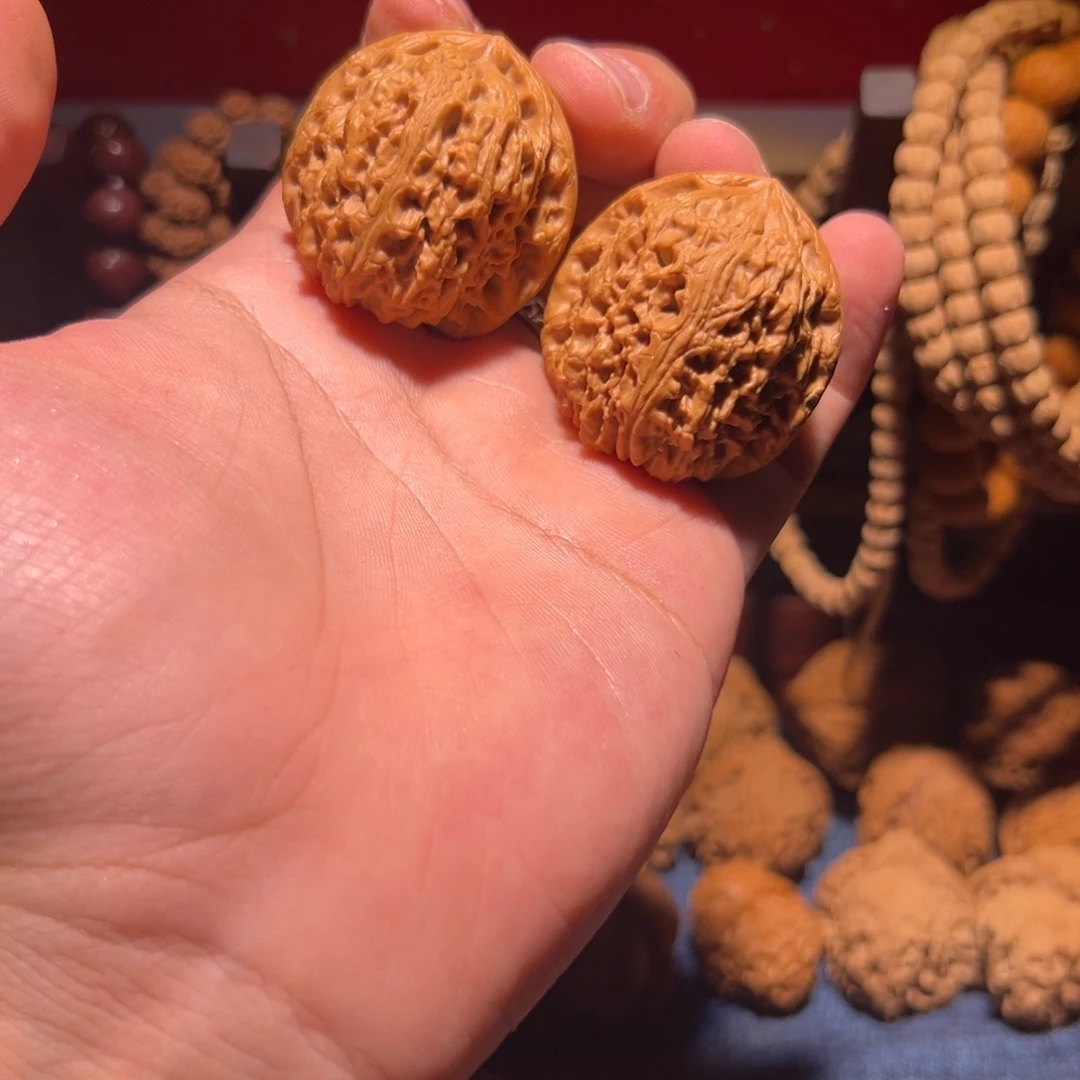文玩核桃吊坠38精修涿鹿南疆石，对子很好