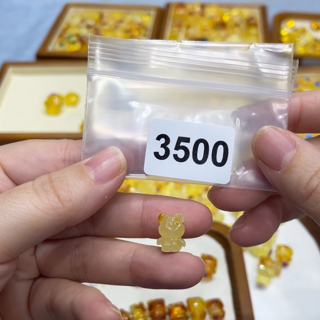 琥珀珠宝奇石未镶嵌