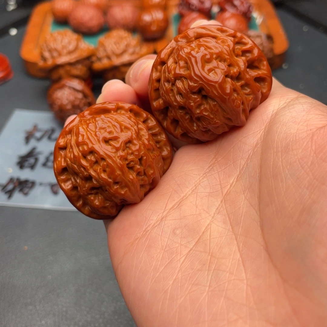 把件文玩核桃闷白