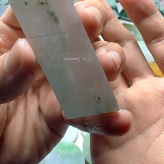 翡翠未镶嵌颈饰2453