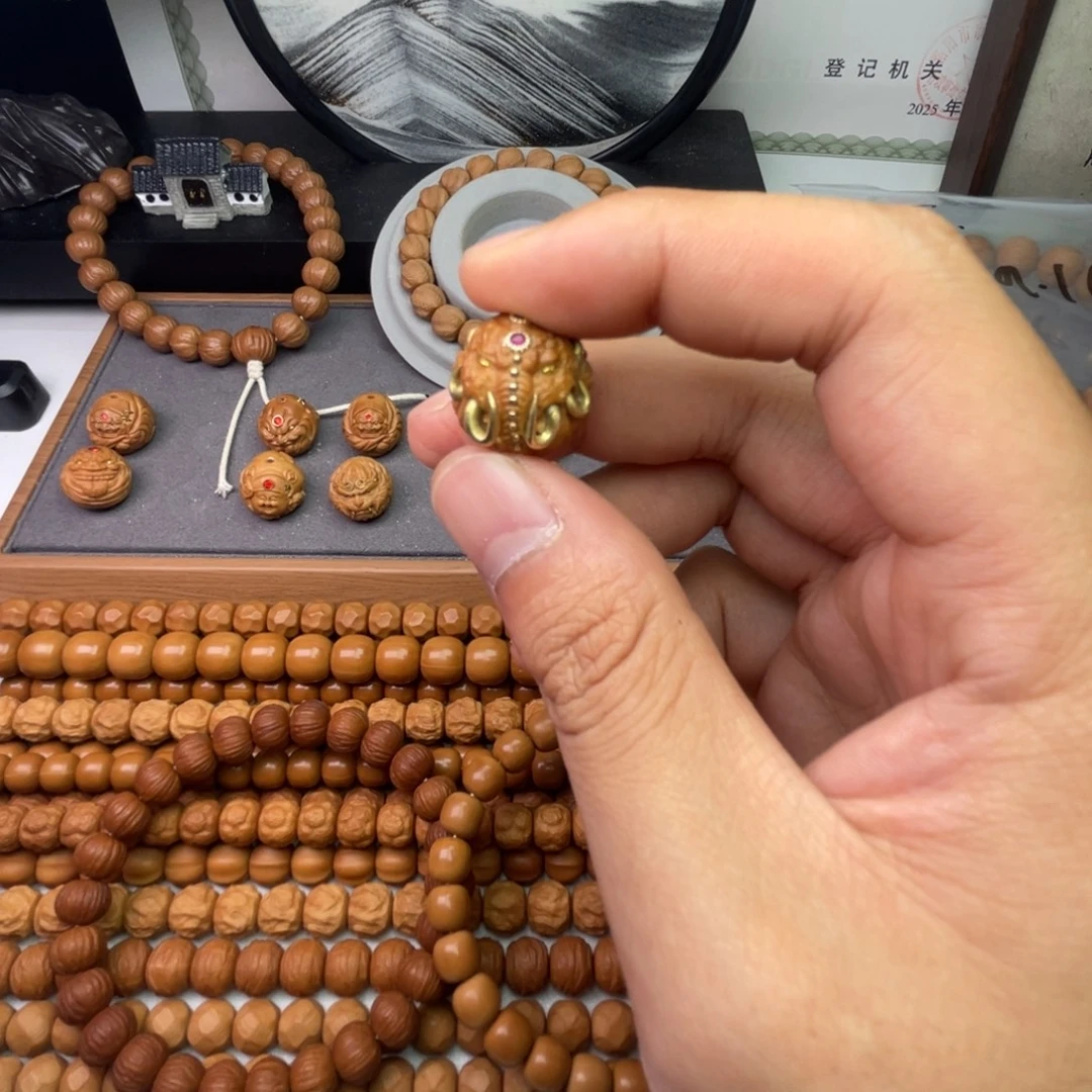 ᯤ***╲手串猴头核桃象神满镶