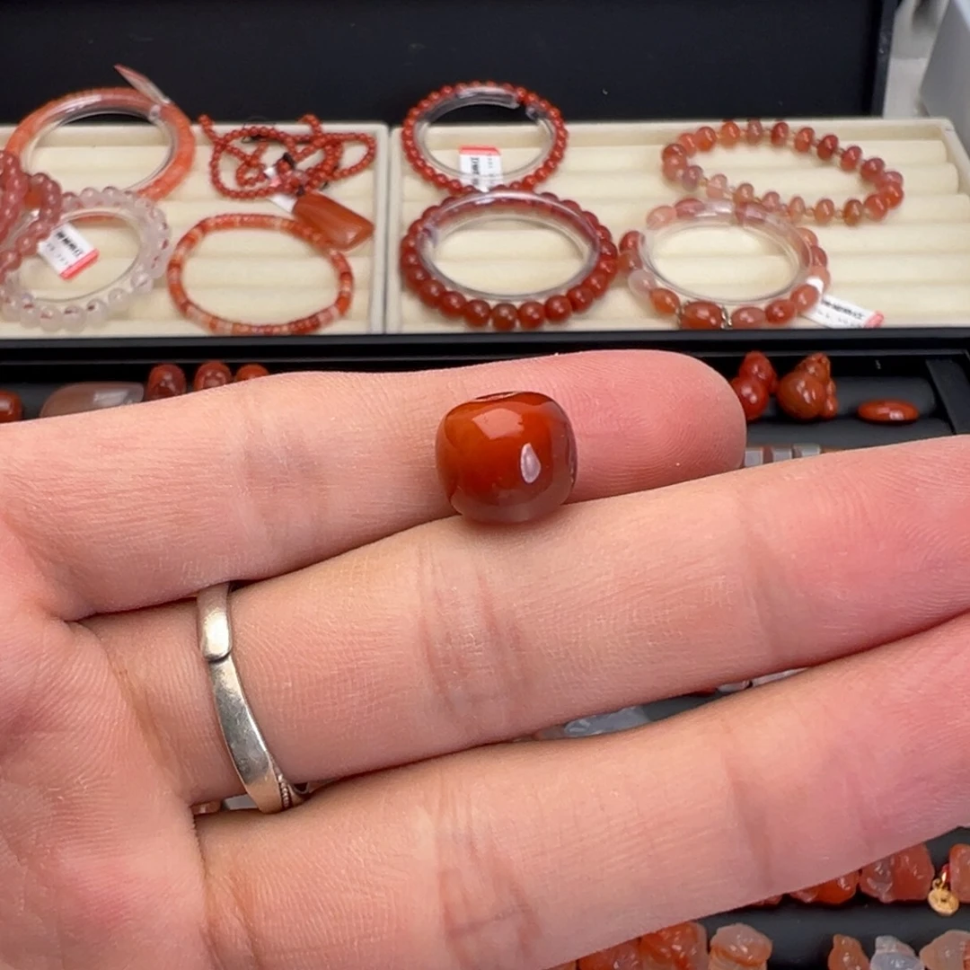 南红玛瑙未镶嵌川料老型珠11mm+