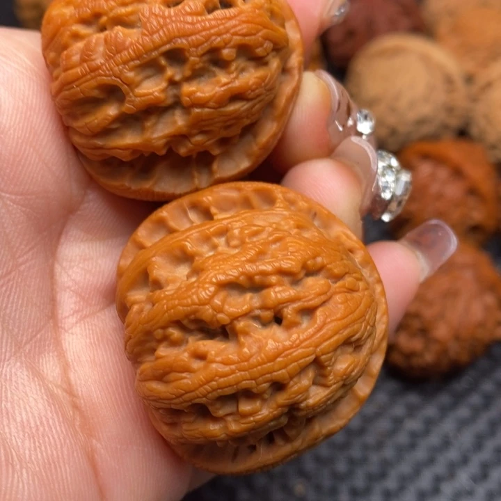 秦岭野生文玩核桃18