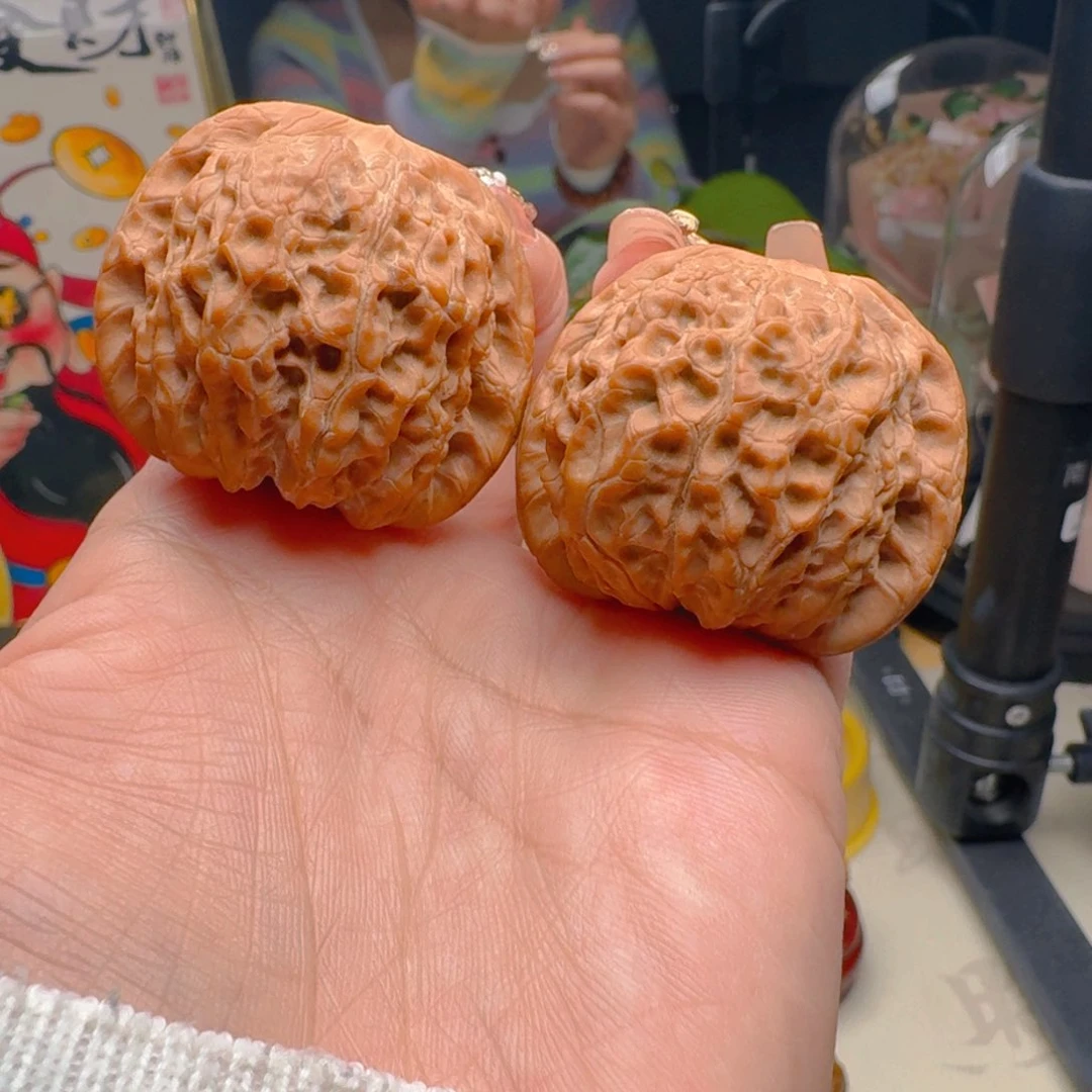 核桃把件40.5尺寸血麒麟