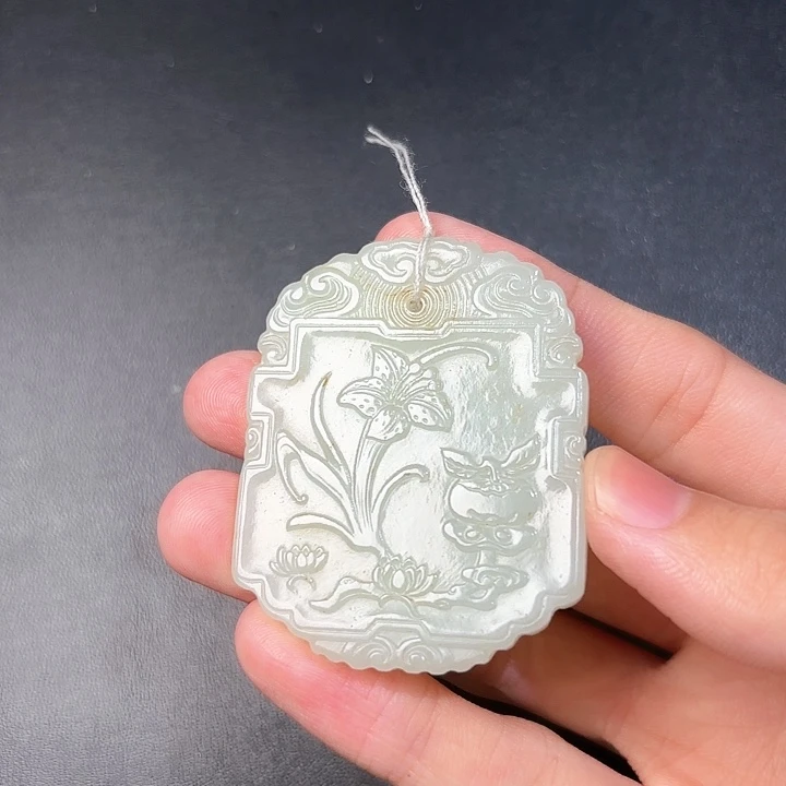 和田玉挂件未镶嵌胡***园