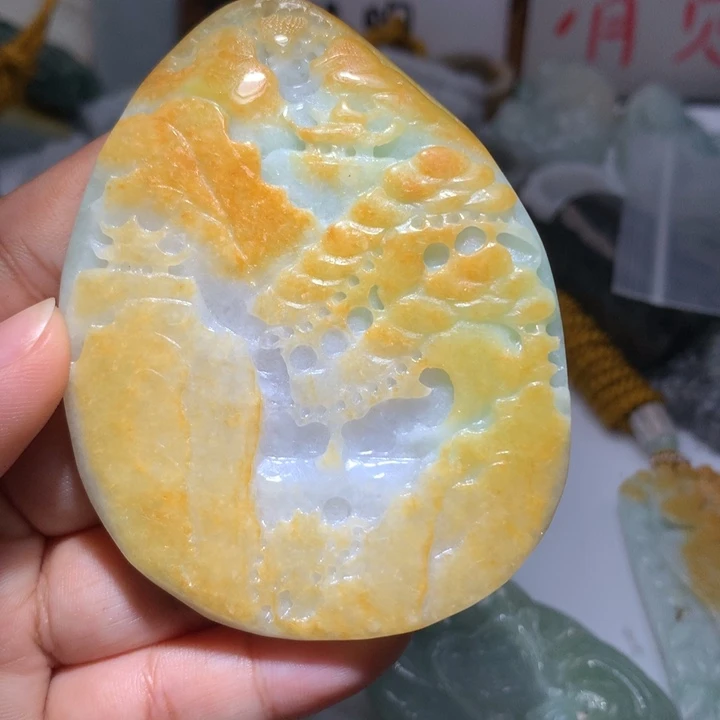 翡翠未镶嵌颈饰保真天然A货翡翠