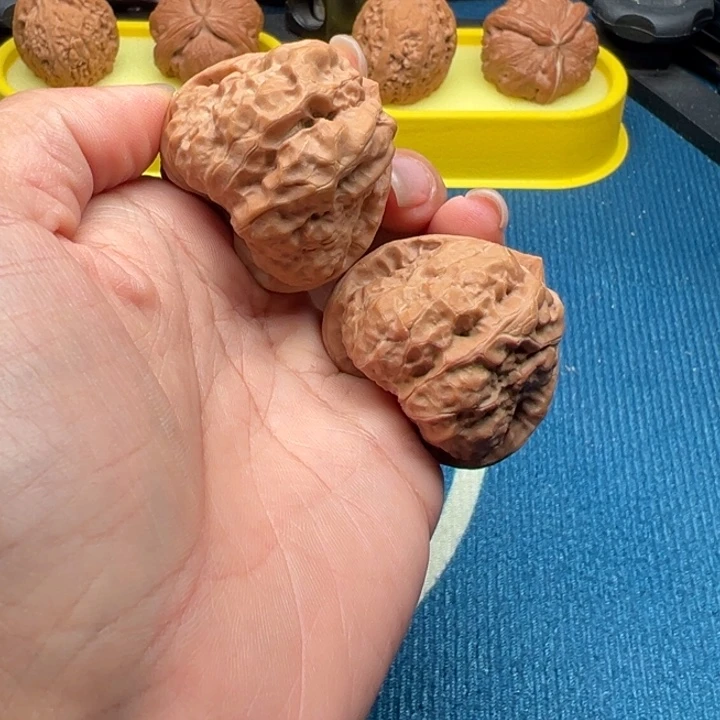 核桃文玩核桃蛤蟆头