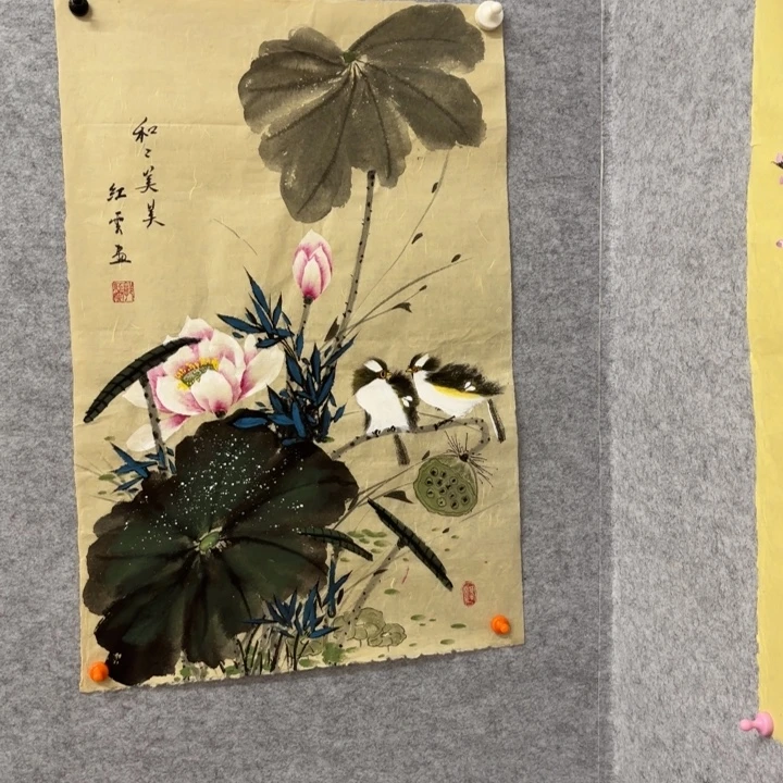 国画花鸟等图案为一体而成图案
