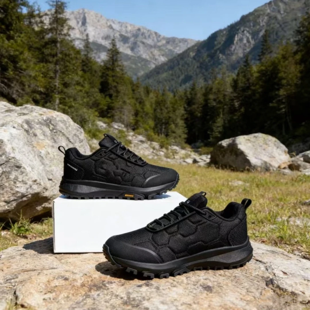 男士户外徒步登山鞋防水防滑耐磨轻便透气休闲款