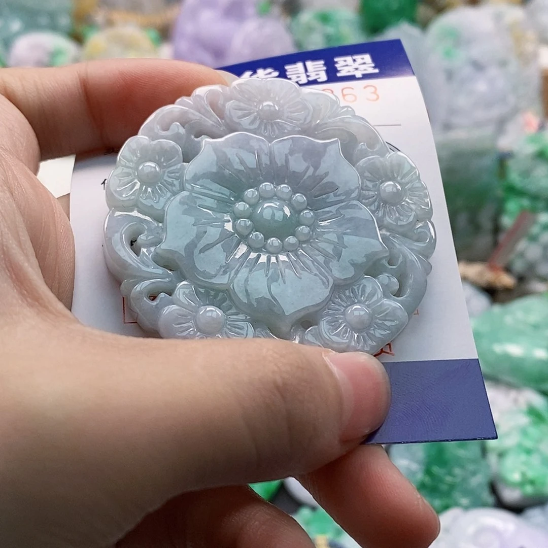 吊坠(不含链)未镶嵌翡翠