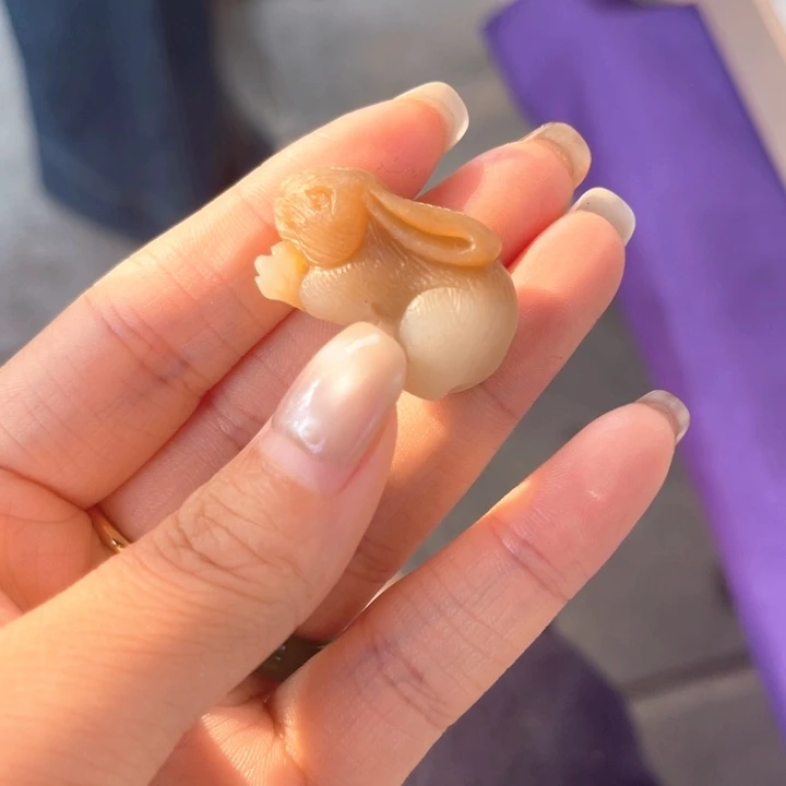 柠***果和田玉未镶嵌颈饰