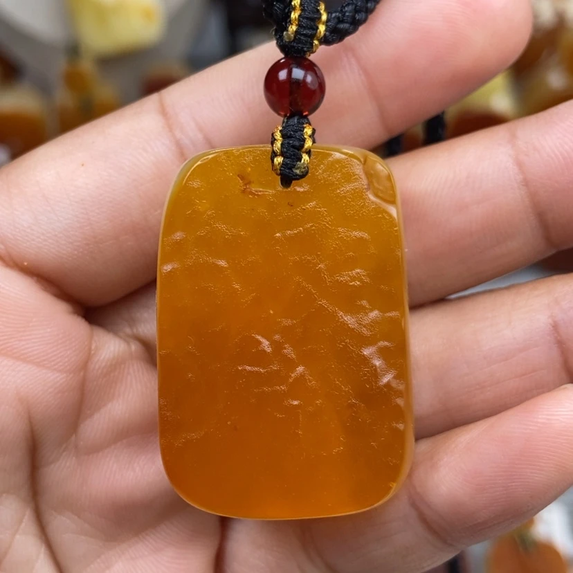 【闪购商品】琥珀颈饰未镶嵌