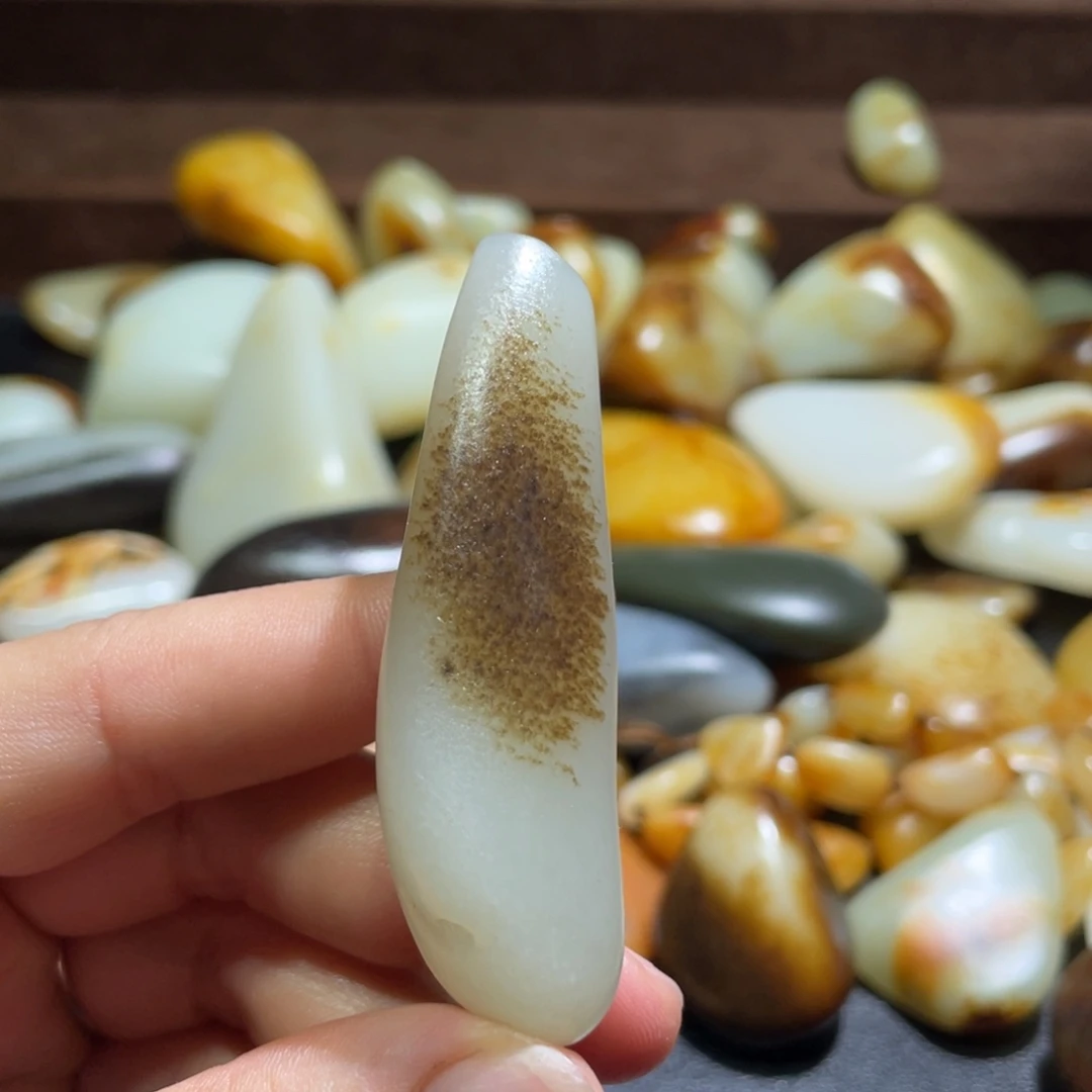 和田玉（子料）未镶嵌挂件