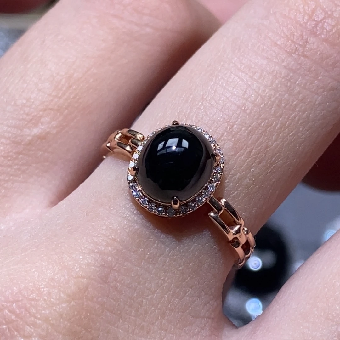 18K金镶嵌戒指翡翠