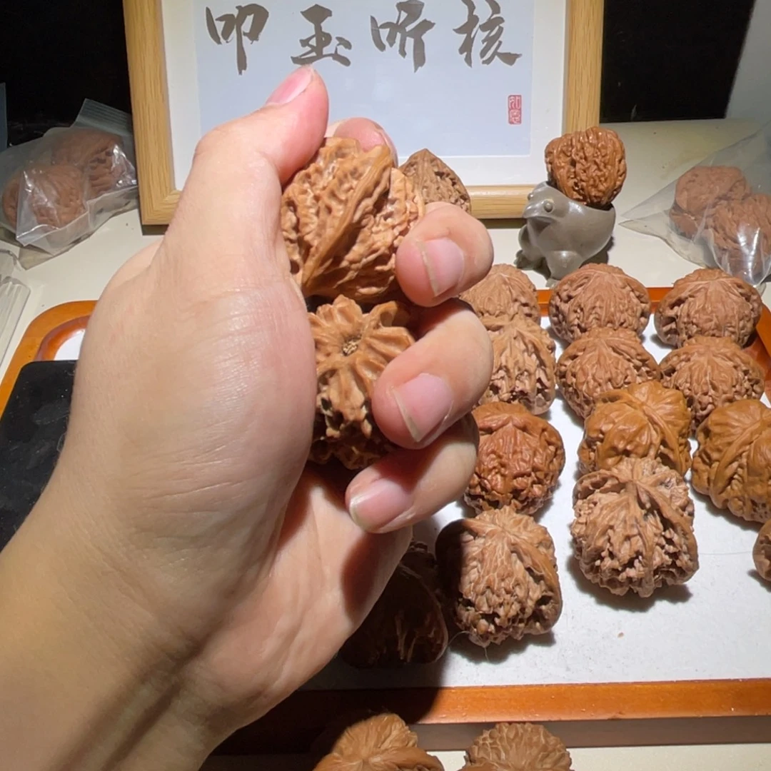 墨***初文玩核桃把件40全品苹果园