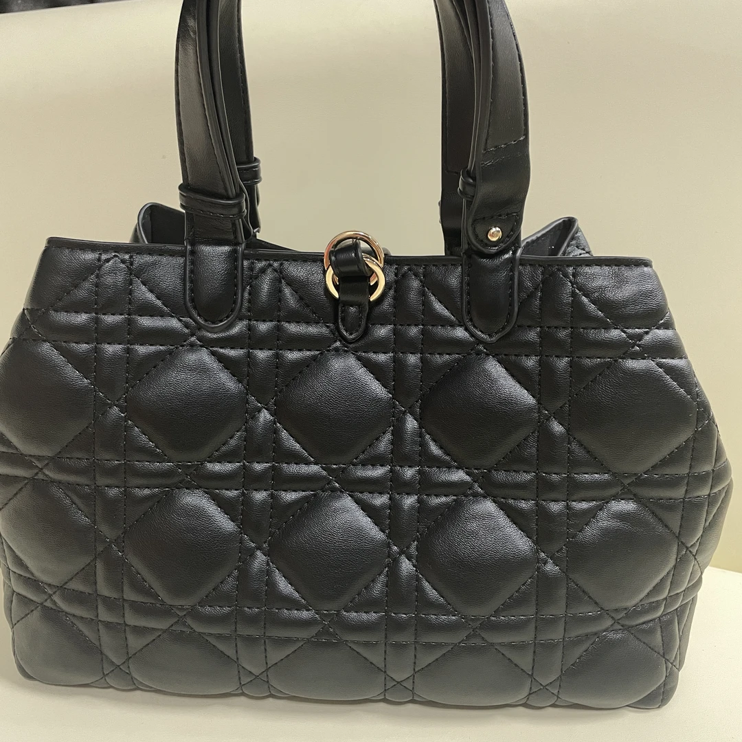 时尚新款打造真皮女士包0204黑色五格大包