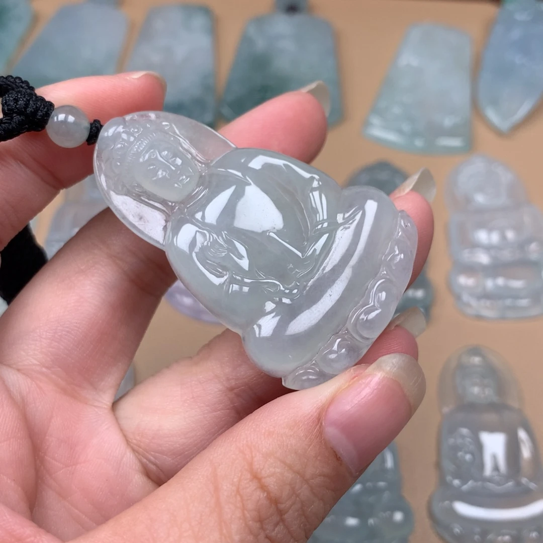 天***睡翡翠未镶嵌颈饰缅甸翡翠