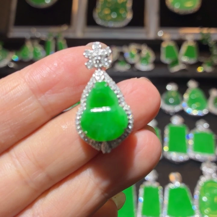 翡翠18K金镶嵌吊坠(不含链)翡翠