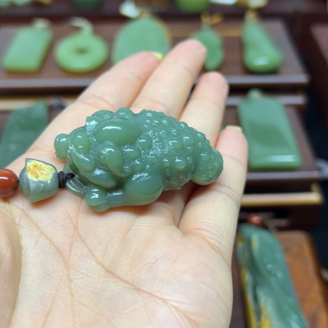 【闪购商品】岫岩河磨玉（透闪石质玉）把件未镶嵌金蟾