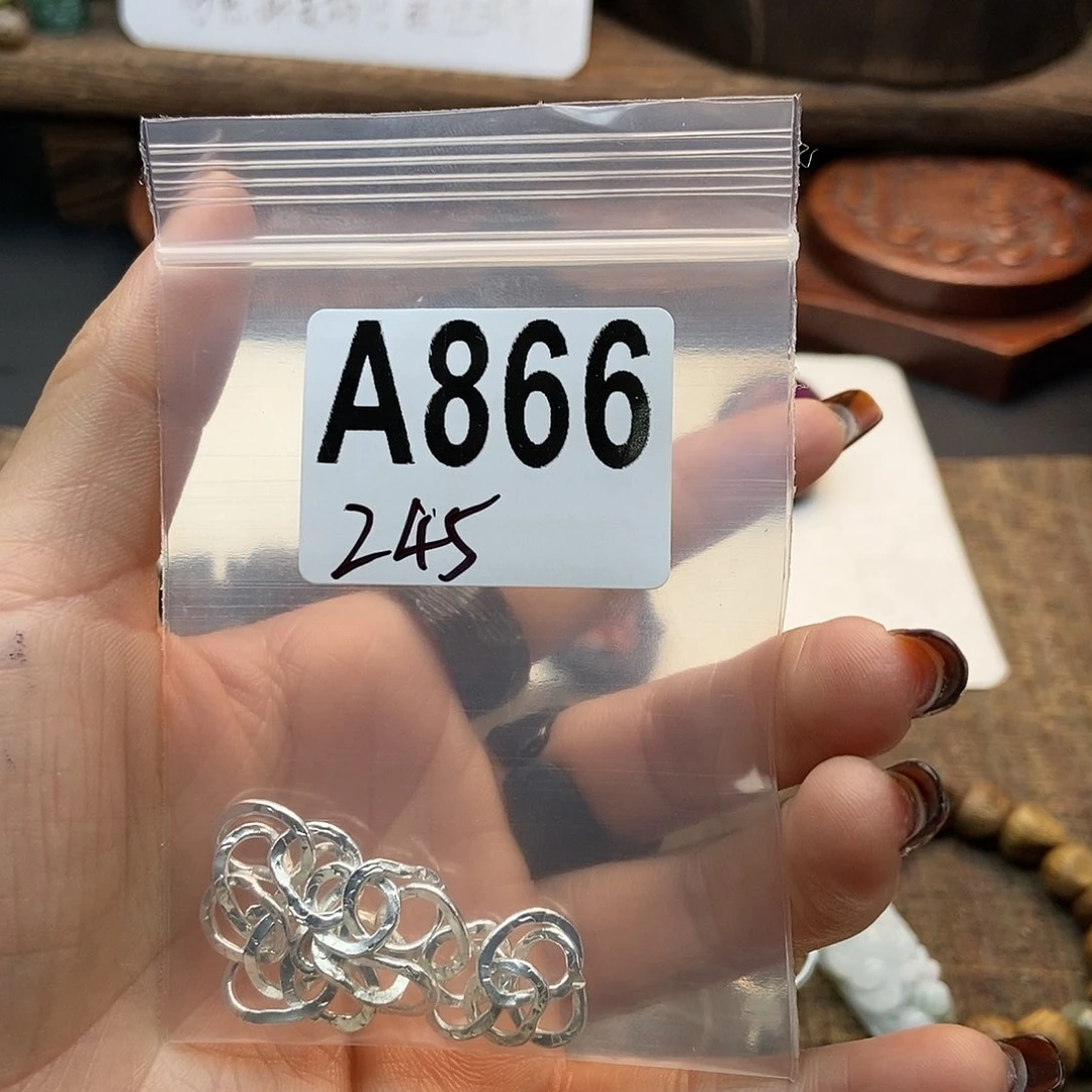 【闪购商品】南红玛瑙手镯未镶嵌小*人配件